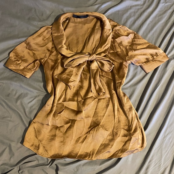 ZARA GOLD TOP - Picture 1 of 2